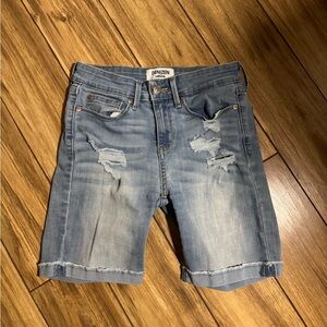 Denizen Levi's women's waist size 25 jean shorts
